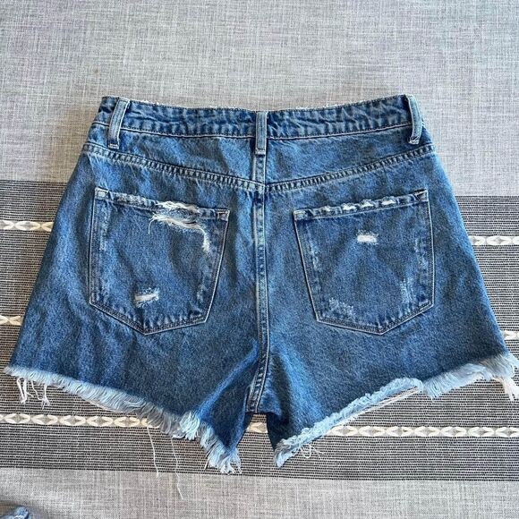 Vervet High Rise Jean Shorts Size Medium - Picture 9 of 9
